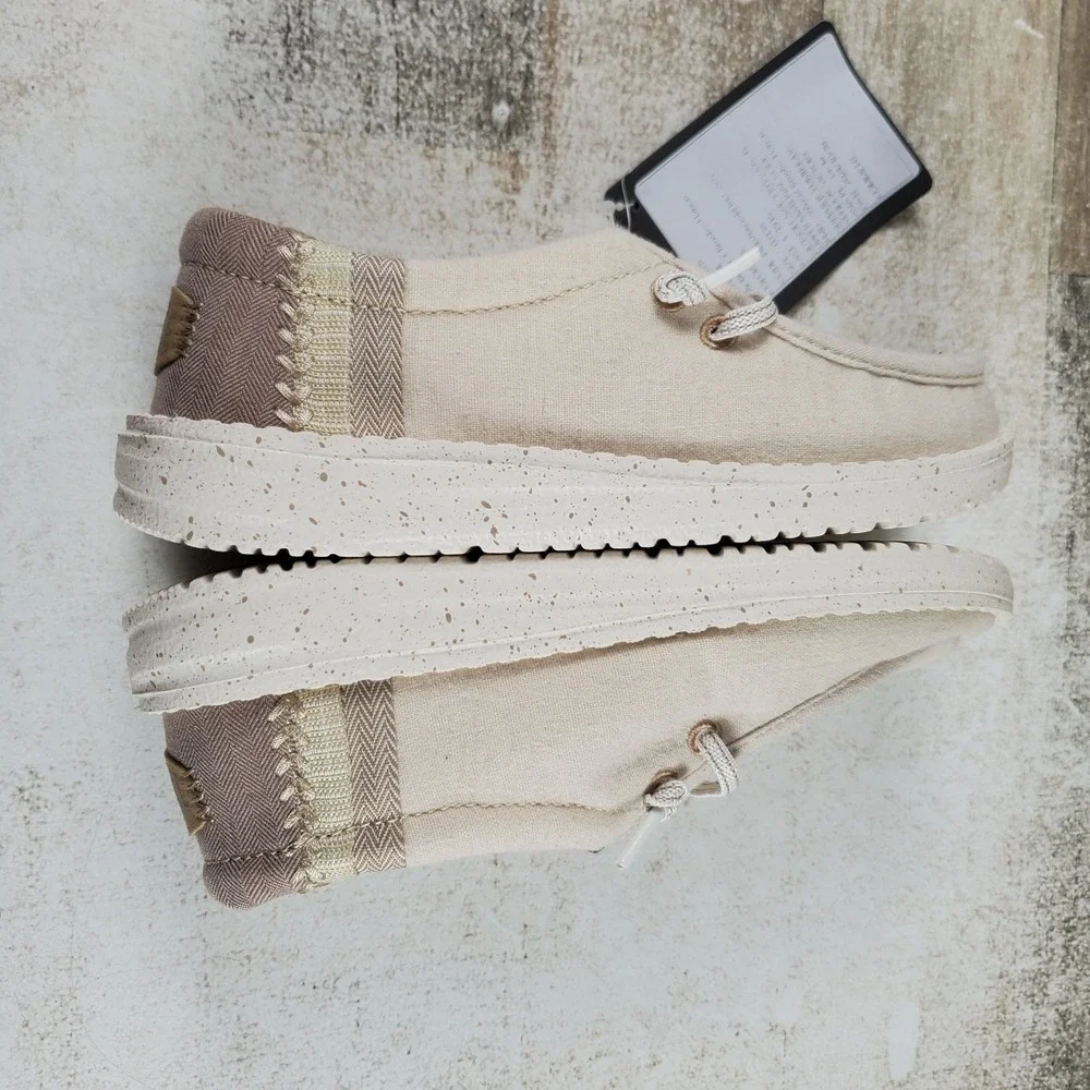 Hey Dude Wally Break Boys Loafer Shoes Sz 13 Tan Brushed Linen Round Toe Slip On